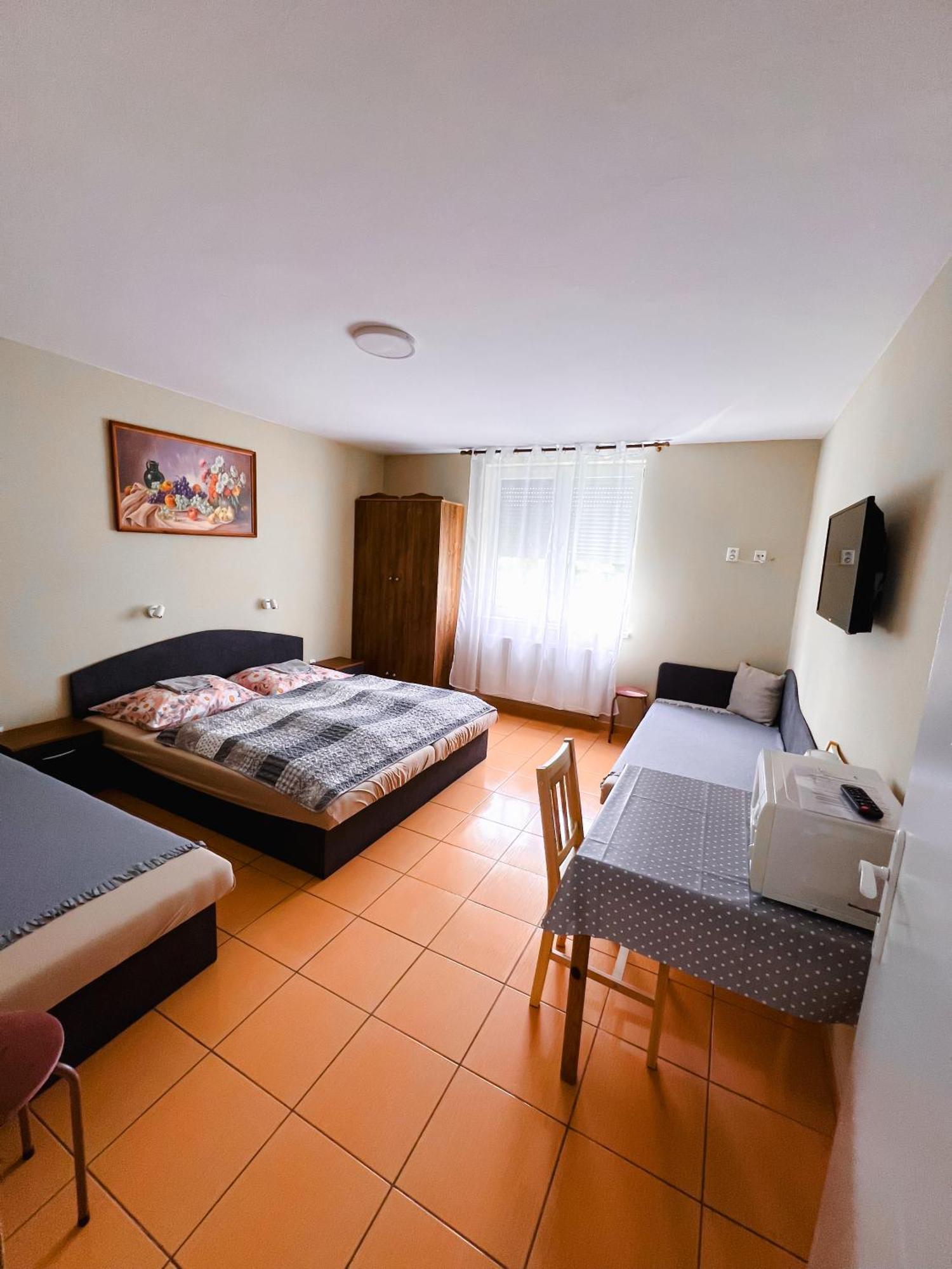 Apartman Taktik Veľký Meder Dış mekan fotoğraf