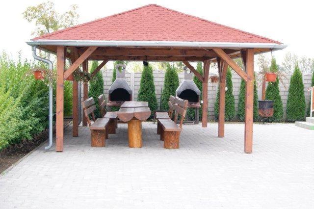 Apartman Taktik Veľký Meder Dış mekan fotoğraf