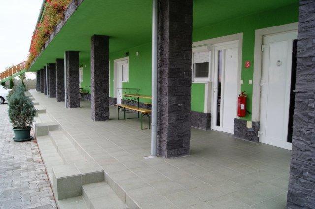 Apartman Taktik Veľký Meder Dış mekan fotoğraf