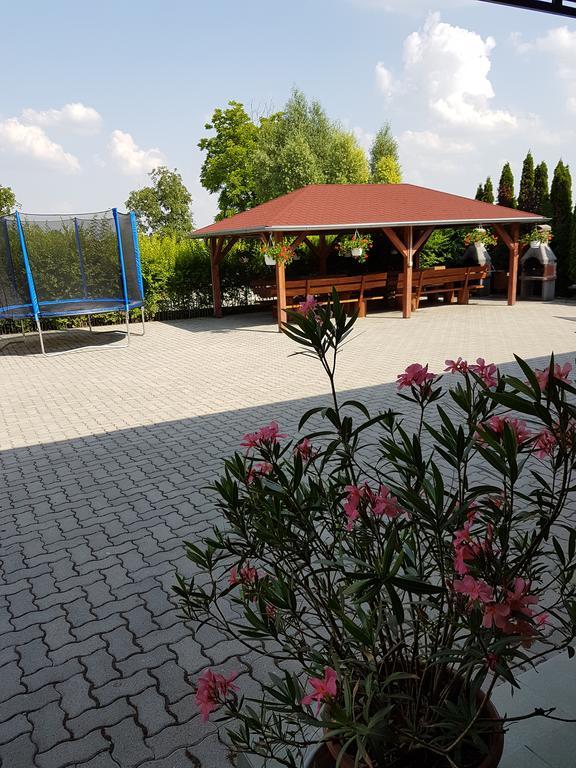 Apartman Taktik Veľký Meder Dış mekan fotoğraf